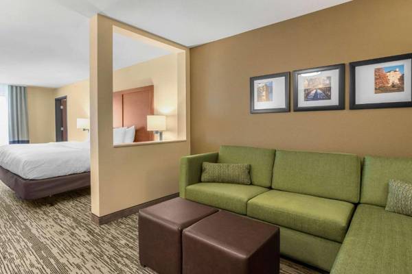 Comfort Inn and Suites Ames near ISU Campus