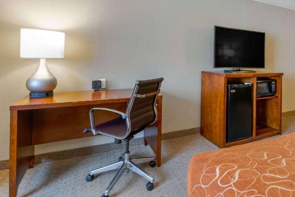 Workspace - Comfort Suites Burlington