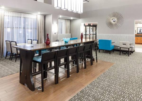 Hampton Inn & Suites Cedar Rapids