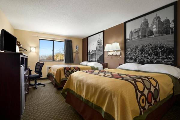 Workspace - Super 8 by Wyndham Cedar Rapids