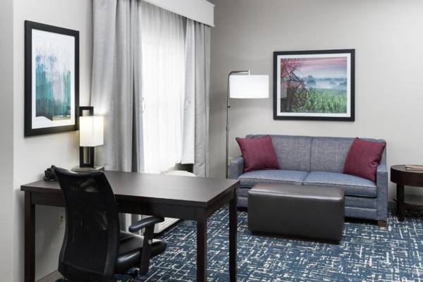 Workspace - Homewood Suites by Hilton Cedar Rapids-North