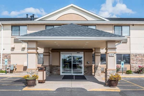 Quality Inn - Coralville