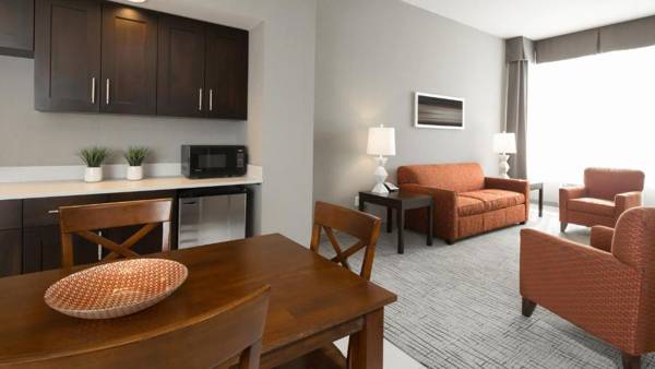 Holiday Inn Hotel & Suites Davenport an IHG Hotel