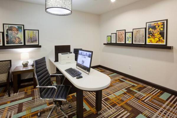 Workspace - Homewood Suites Davenport