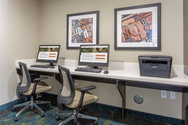 Workspace - Candlewood Suites - Davenport an IHG Hotel