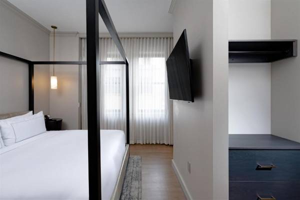 Hotel Fort Des Moines Curio Collection By Hilton