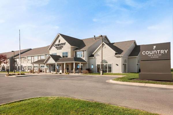 Country Inn & Suites by Radisson Fort Dodge IA