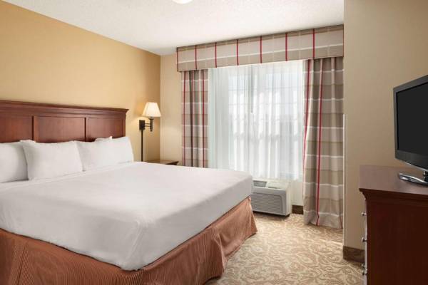 Country Inn & Suites by Radisson Fort Dodge IA