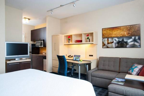 Workspace - TownePlace Suites Des Moines Urbandale