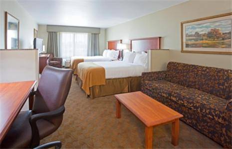 Workspace - Holiday Inn Express & Suites - Mason City an IHG Hotel