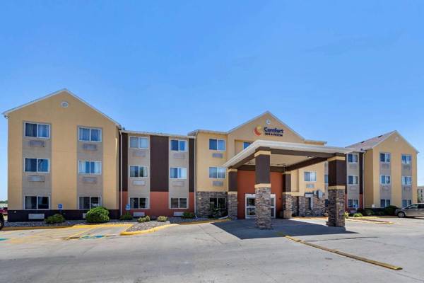 Comfort Inn & Suites Waterloo – Cedar Falls