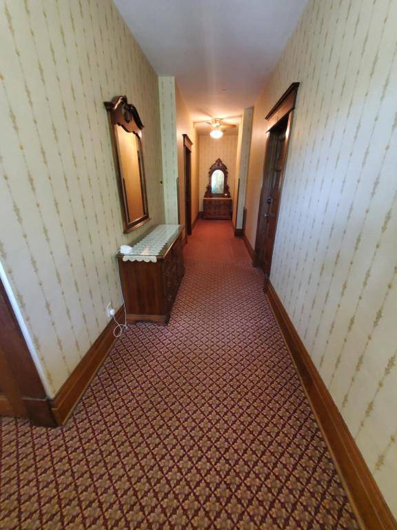 The Weis Mansion Bed and Breakfast