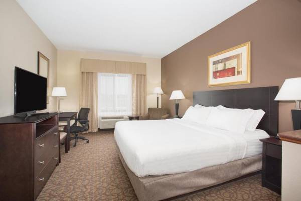 Workspace - Holiday Inn Express Hotel & Suites Concordia US 81 an IHG Hotel