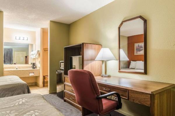 Workspace - Executive Inn Dodge City KS