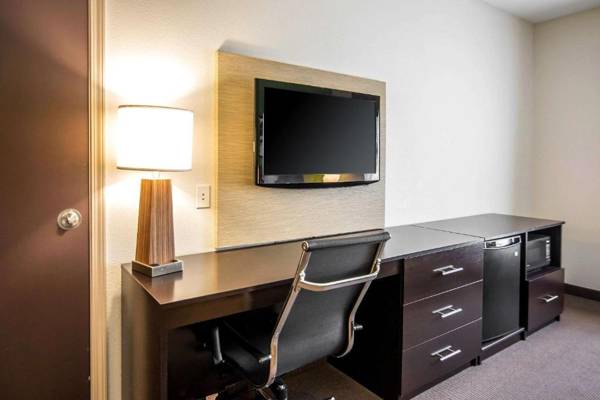 Workspace - Sleep Inn & Suites Haysville