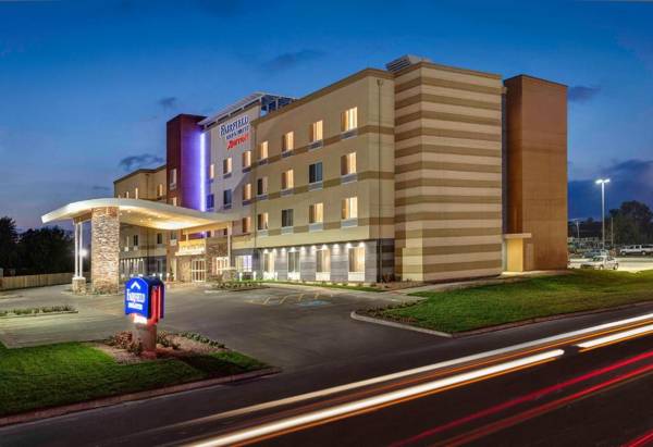 Fairfield Inn and Suites Hutchinson