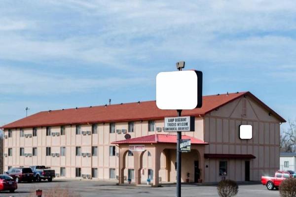 Econo Lodge Junction City I-70 - Near Fort Riley