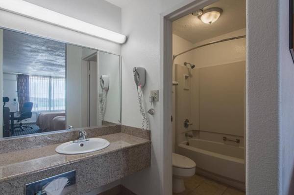 Workspace - Motel 6-Liberal KS