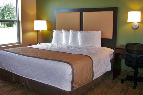 Workspace - Extended Stay America Suites - Kansas City - Overland Park - Metcalf Ave