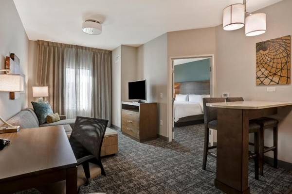 Workspace - Staybridge Suites - Overland Park - Kansas City S an IHG Hotel