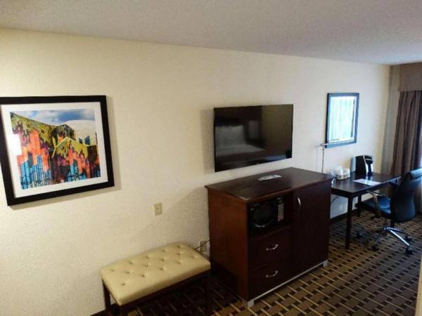 Workspace - Best Western Overland Park