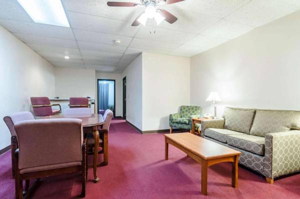 Quality Inn & Suites Salina