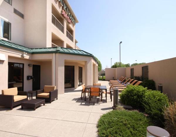 Courtyard by Marriott Topeka