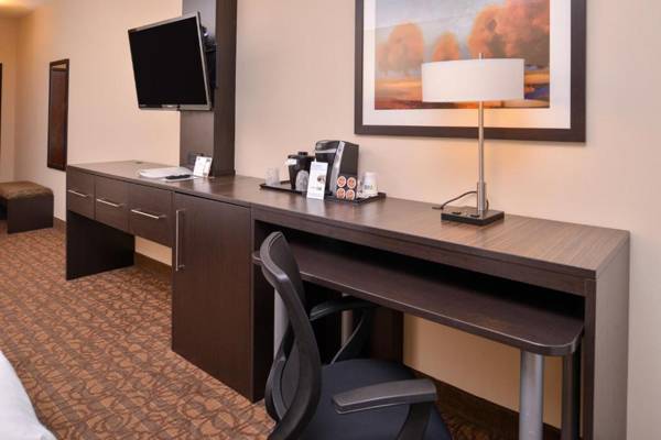 Workspace - Holiday Inn Express Hotels & Suites Topeka West an IHG Hotel