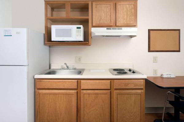 WoodSpring Suites Wichita North