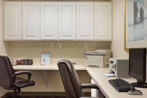 Workspace - Baymont by Wyndham Wichita East