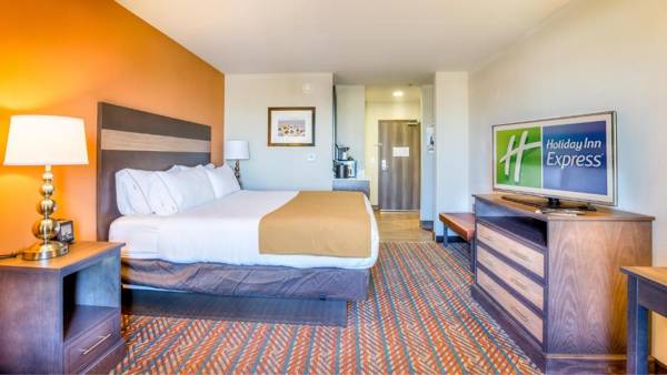 Holiday Inn Express Wichita South an IHG Hotel