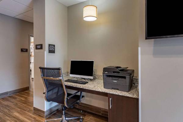 Workspace - MainStay Suites