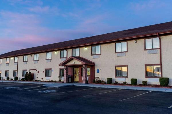 Super 8 by Wyndham Campbellsville KY