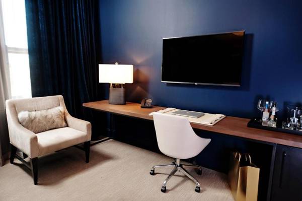 Workspace - Hotel Covington Cincinnati Riverfront