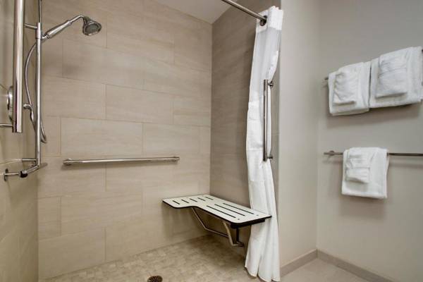 Holiday Inn Express & Suites - Elizabethtown North an IHG Hotel