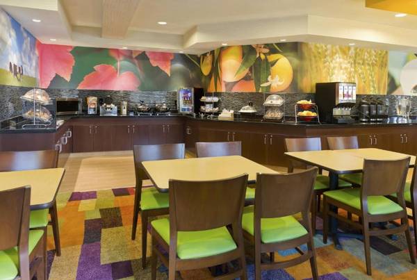 Fairfield Inn & Suites Lexington Keeneland Airport