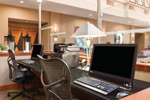 Workspace - Embassy Suites by Hilton Louisville East