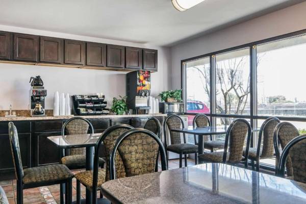 Rodeway Inn Louisville