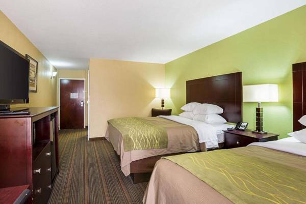 Econo Lodge Inn & Suites