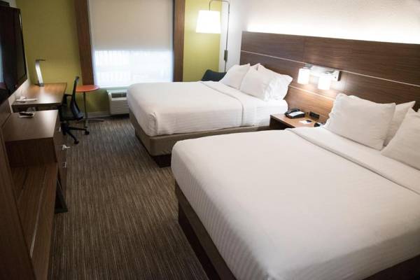Workspace - Holiday Inn Express & Suites Alexandria an IHG Hotel