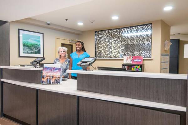 Candlewood Suites - Baton Rouge - College Drive an IHG Hotel