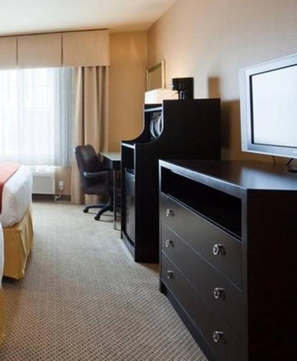 Holiday Inn Express Covington-Madisonville an IHG Hotel