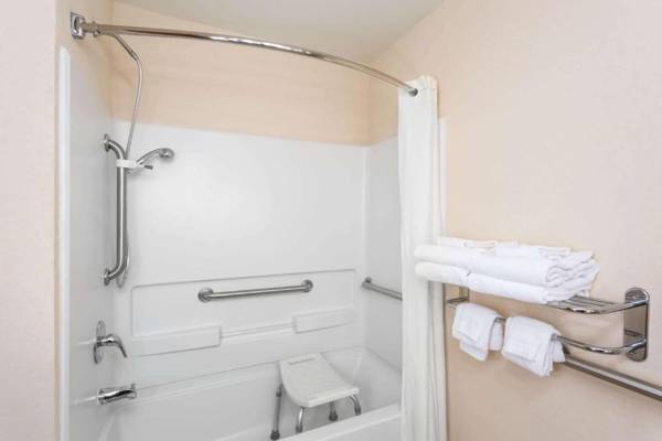 Microtel Inn & Suites by Wyndham of Houma