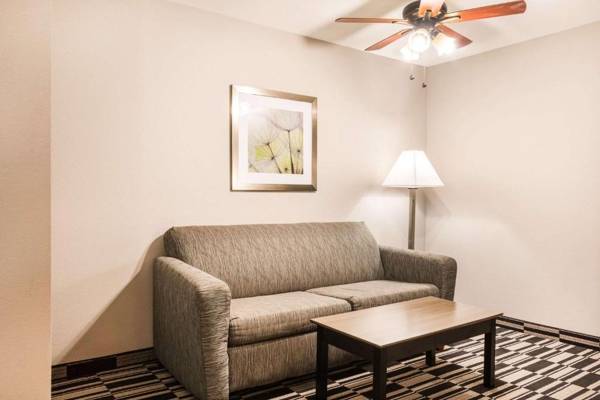 Quality Suites Lake Charles Downtown