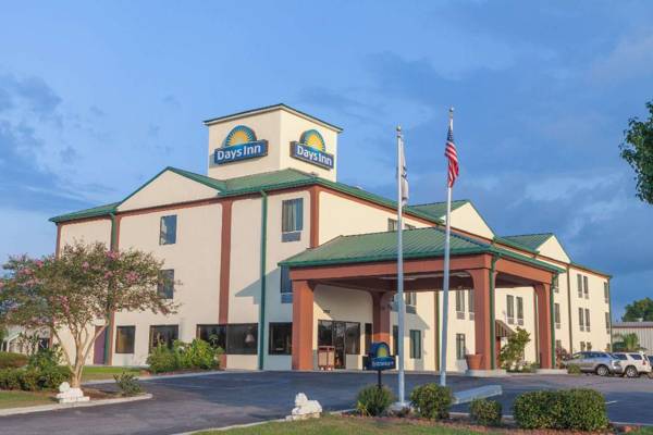 Days Inn by Wyndham LaPlace- New Orleans