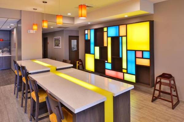 TownePlace Suites by Marriott Laplace