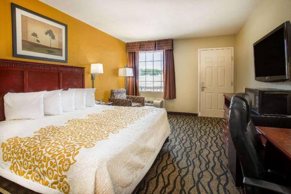 Days Inn by Wyndham Leesville