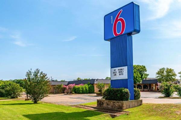 Motel 6-Natchitoches LA