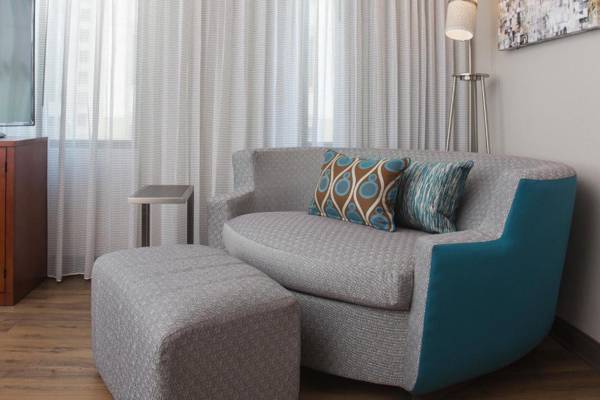 Courtyard by Marriott New Orleans Downtown Near the French Quarter