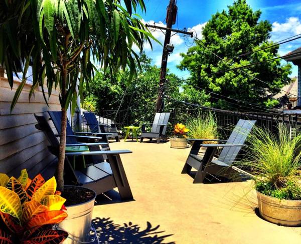 Royal Street Inn & Bar